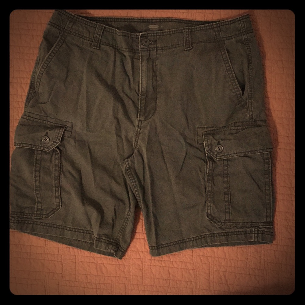 Old Navy Men’s Cargo Shorts Size 38